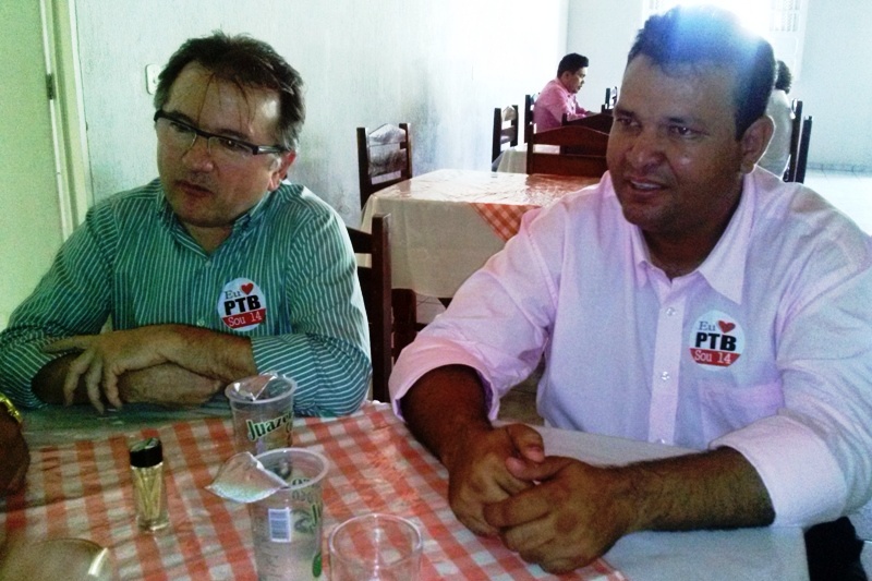  SECRETÁRIO de Governo, Merlong Solano, assumiu de público que o Genilson Sobrinho é o seu pré-candidato a prefeito em Fronteiras