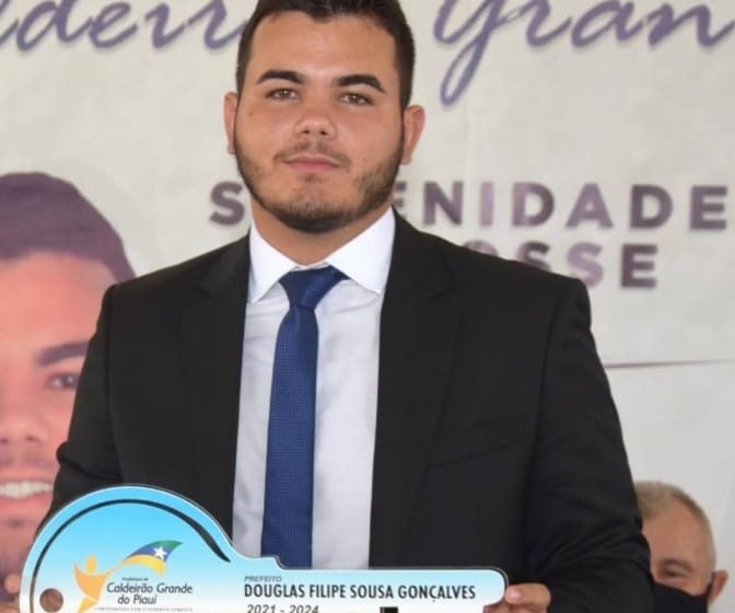  FILIPE Gonçalves toma posse como o segundo prefeito mais jovem do Piauí