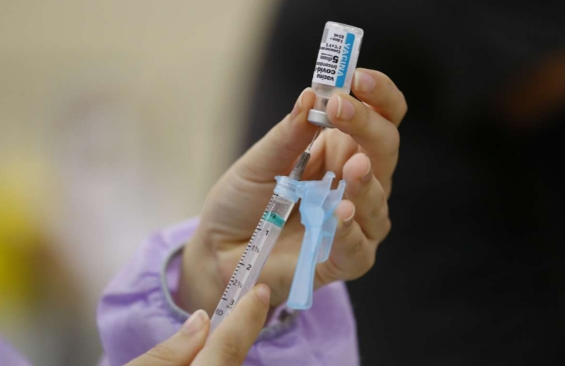  NOVO lote de vacinas chega ao Ceará e municípios avançam para a quarta fase da vacinação