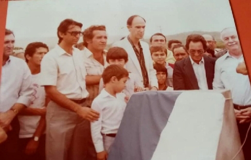  HOMENAGEM do ex-prefeito de Araripina, Dr. José Valmir Ramos Lacerda, ao ex-governador e ex-senador Marco Maciel
