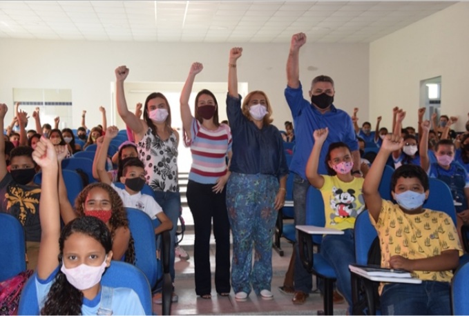  EDUCAÇÃO do município de Simões, Piauí, reuniu professores e alunos para formação através de aulão