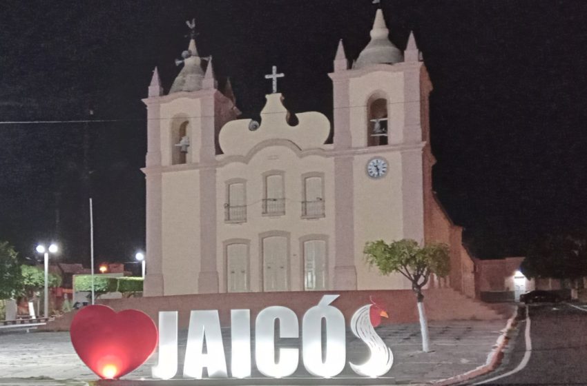  JAICÓS, a bem iluminada e sinalizada cidade que tem um galo como símbolo, receberá logo mais o Rafael Fonteles e outras lideranças