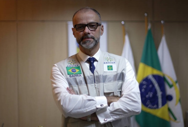  PRESIDENTE da Anvisa rebate Bolsonaro e faz documento que vai para a história do Brasil