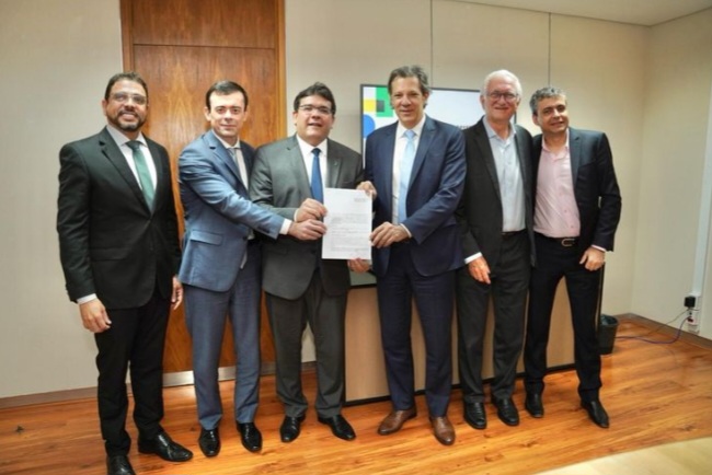  Com Ministro Haddad, Rafael assina contrato de R$ 2 bilhões em investimentos para o Piauí